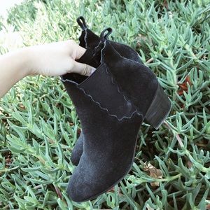 Crown Vintage Roberta Chelsea Boot size 8